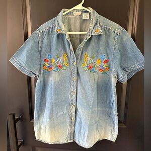 90's Bobbie brooks woman demin floral embroidered distressed shirt